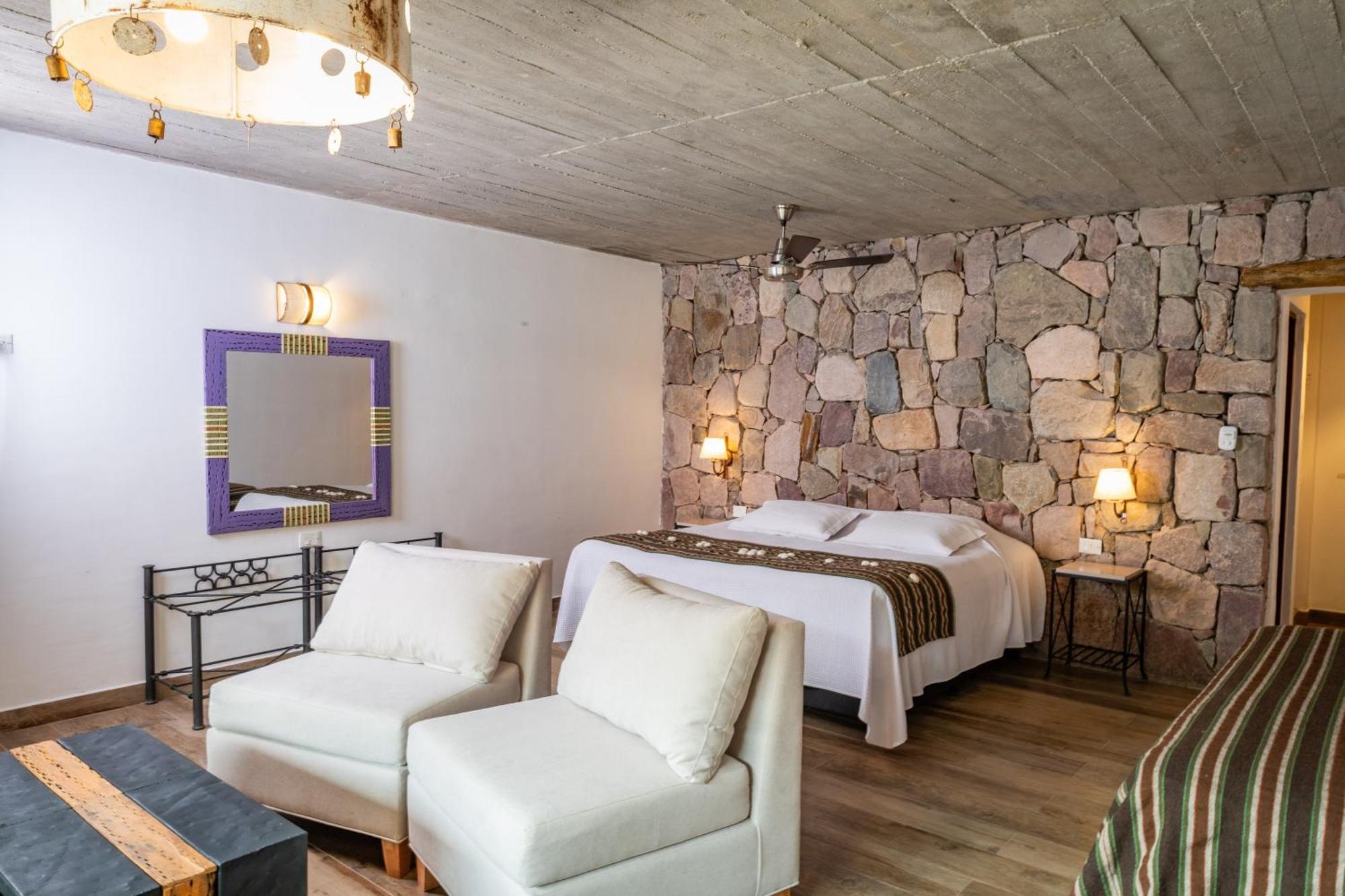 Posta De Purmamarca Bed & Breakfast Ngoại thất bức ảnh
